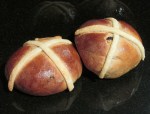 Kim's finished hot cross buns