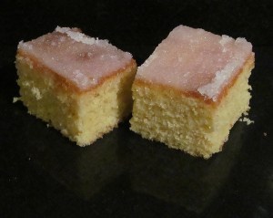 Kim's Iced Lemon Traybake
